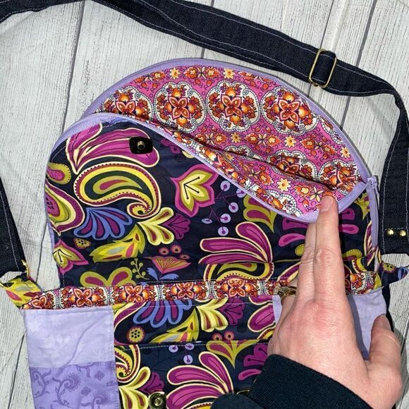 Euphoria Jane handmade crossbody or shoulder fabric fold over purse - Picture 5 of 14